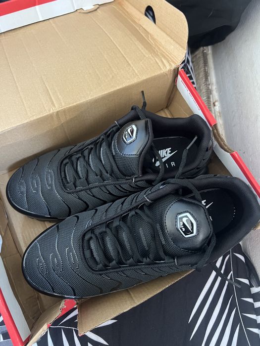 Nike air max plus TN triple black
