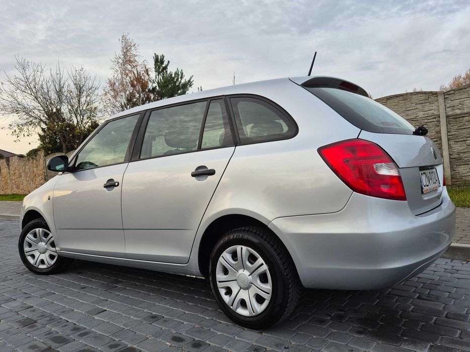 1.6 TDI**Nowy Rozrząd**Długo Opłaty**2011**Zarejestrowana**