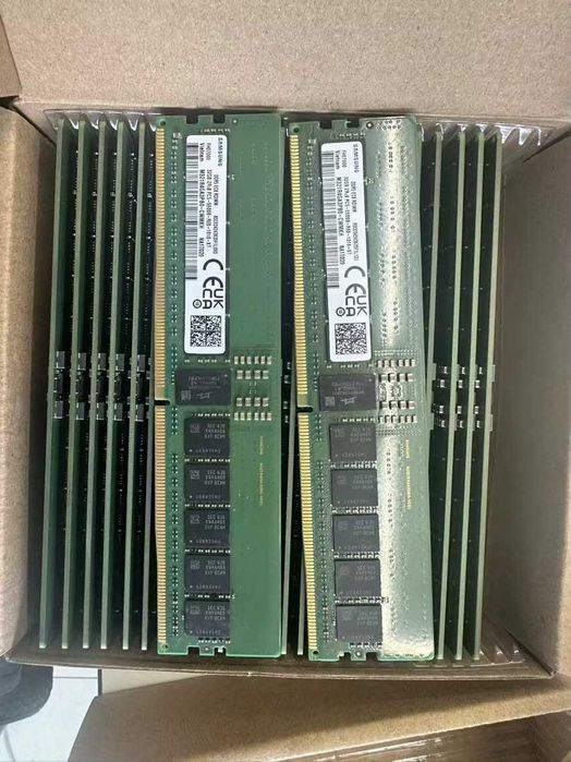Samsung DDR5 32gb EC8 RDIMM 5600Mhz