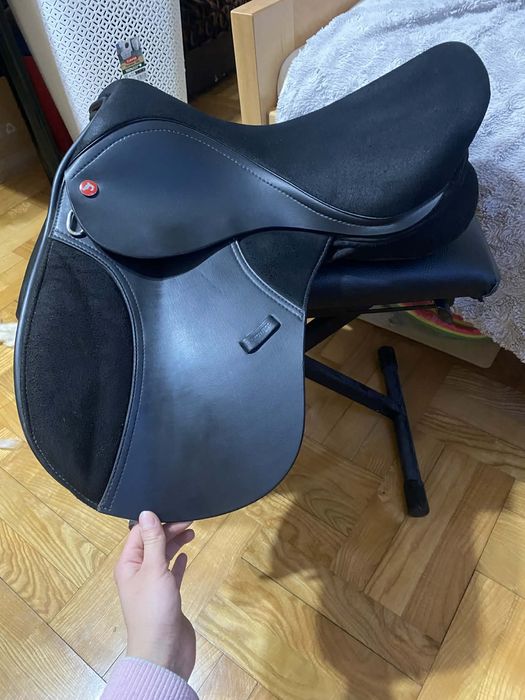 Siodło Thorowgood T4 Pony GP 15 cali czarne