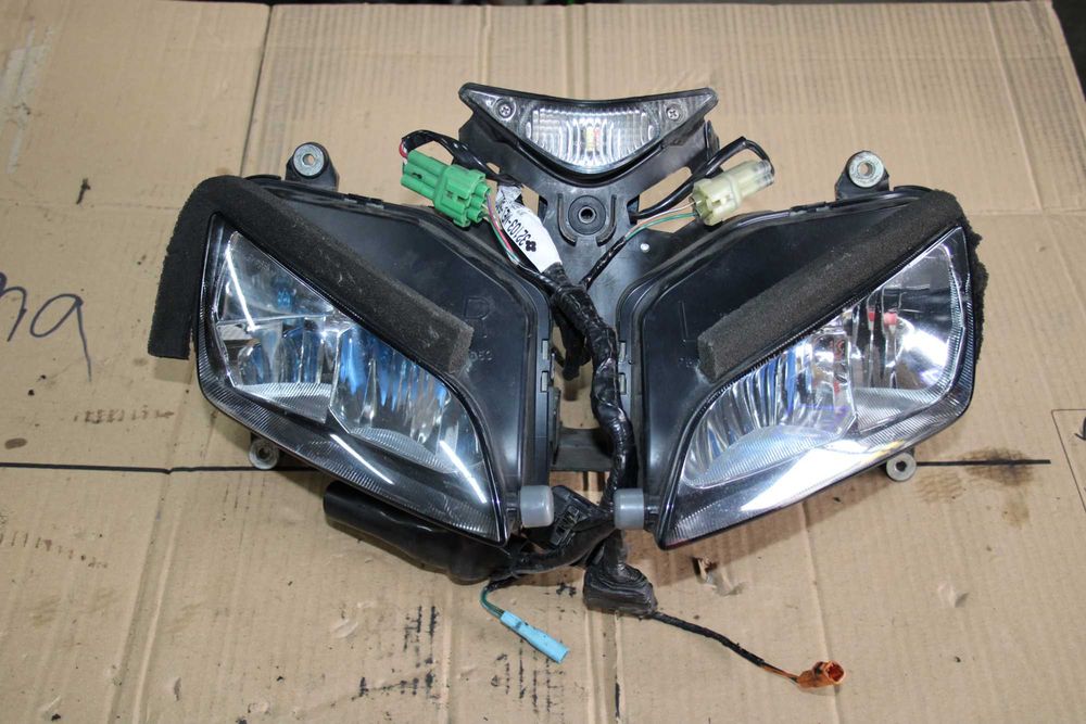 Lampa Przód Przednia Wiązka OEM Honda CBR 1000RR SC57 04-05