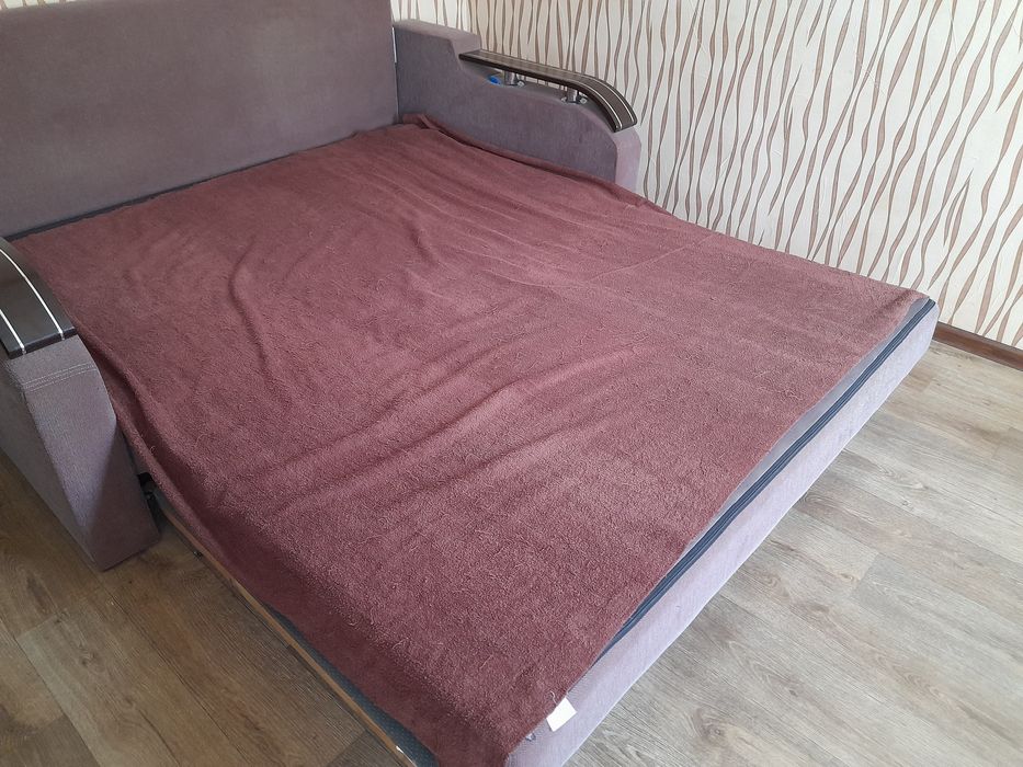 Продам Махровые простыни бу