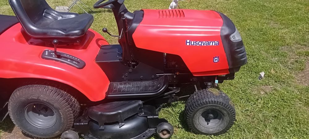 Tractor hiscuvarna 16cv com cesto