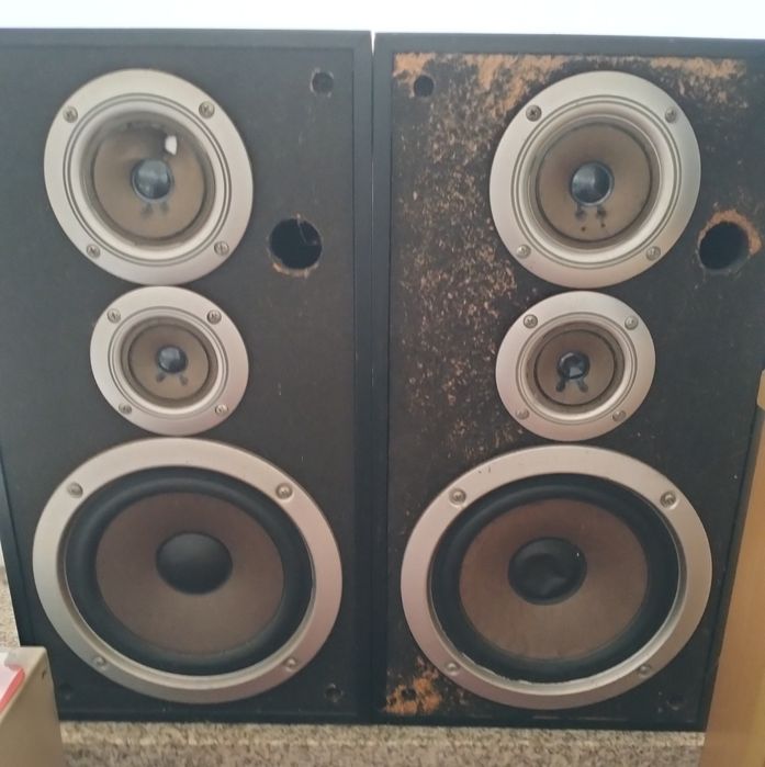 Aparelhagem Pioneer com amplificador, gira discos e colunas
