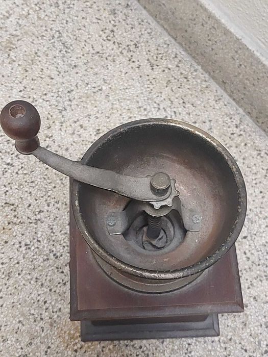 Moinho de café antigo