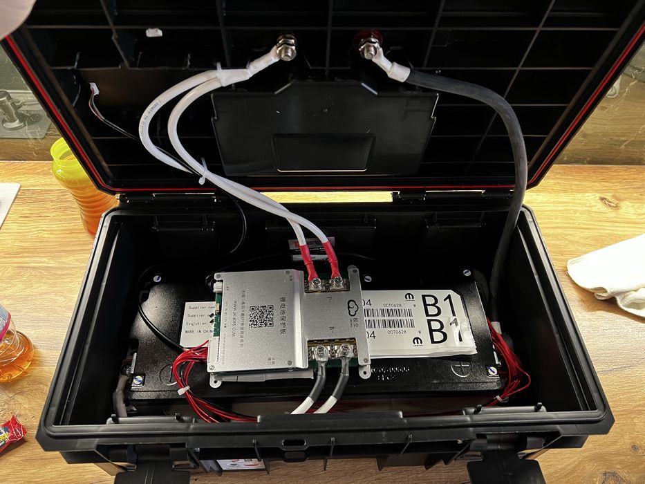 Аккумуляторная батарея 3780 ватт час бмс 200А