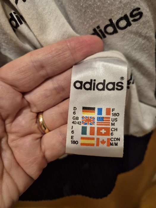 Casaco de fato de treino, da marca Adidas