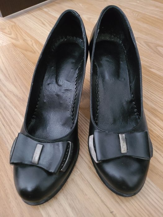 Туфли женские черные