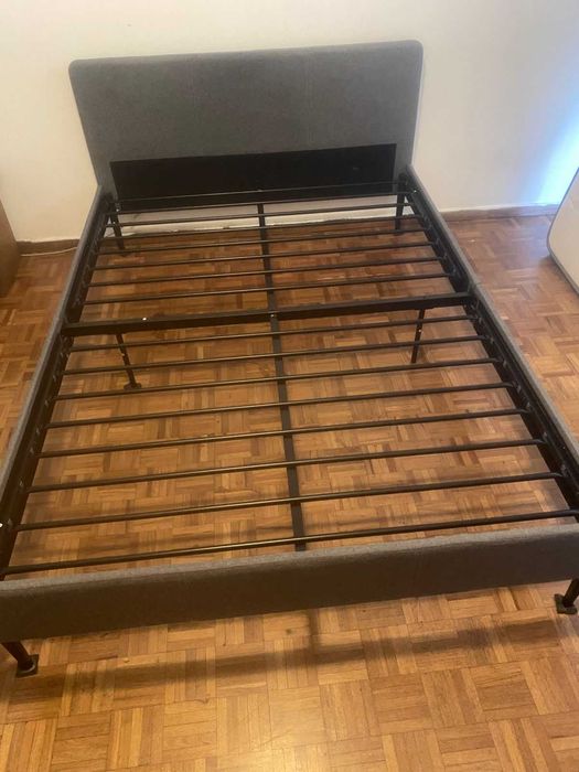 Cama 140x200 Com colchão de 140x190 semi-novo