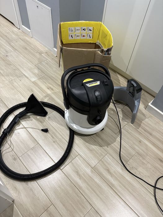 Odkurzacz piaracy Karcher Se4