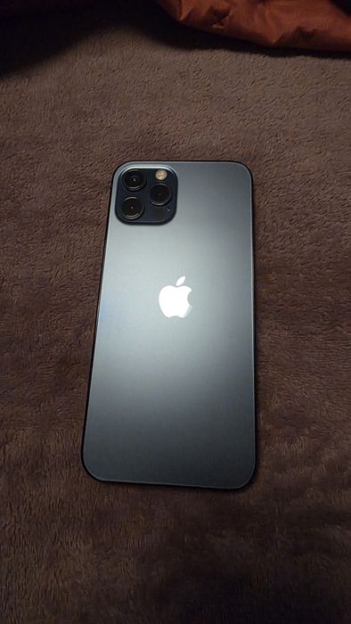 Iphone 12 pro 256 GB  + watch se