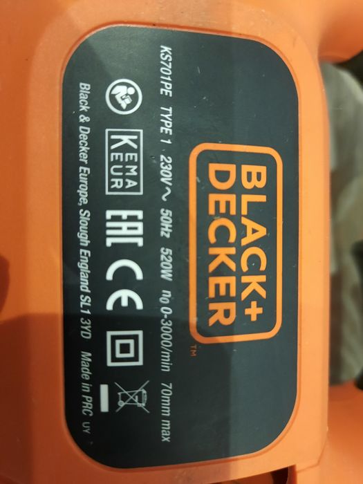 Wyrzynarka Black Decker KS 701 PE+szlifierka kątowa BWS 500 C