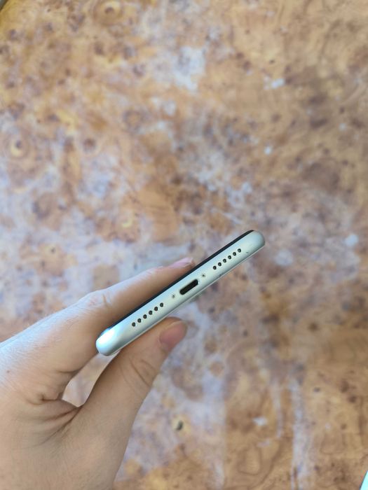 Apple iPhone 11 64 ГБ neverlock