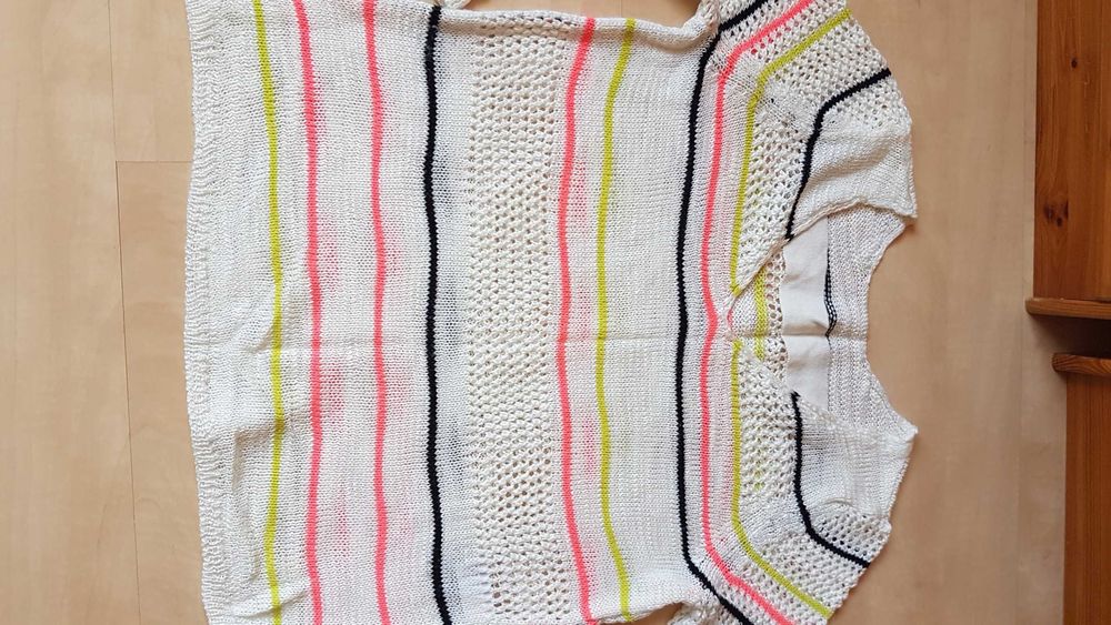 NEXT 36/38 śliczny sweterek ażurowy w neonowe paseczki