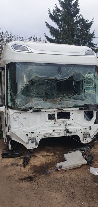 Daf xg kabina uszkodzona