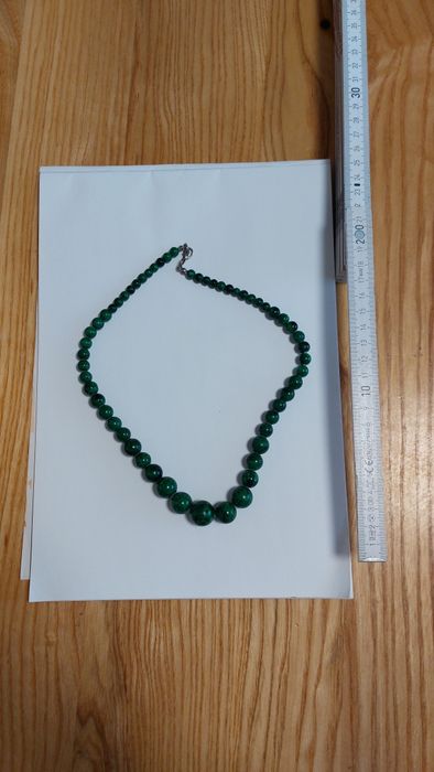 Малахіт натуральный камень намисто