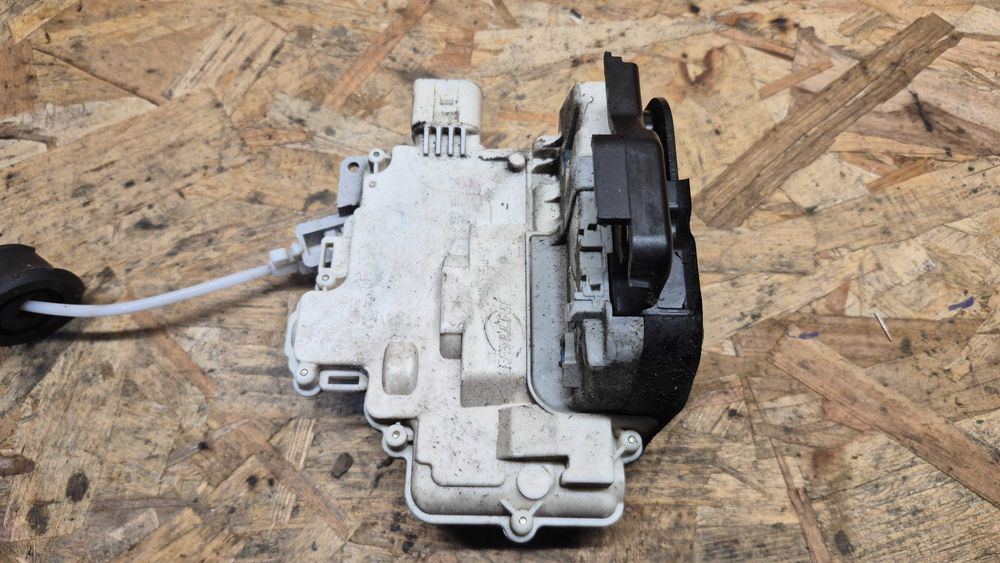 AUDI A4 B6-B7 8E/Seat/Skoda/Etc - Fechadura Trás Direita 8E0.839016AA