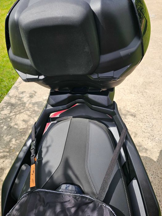 Scooter – Yamaha XMAX 125, ano 2023, estado como novo
