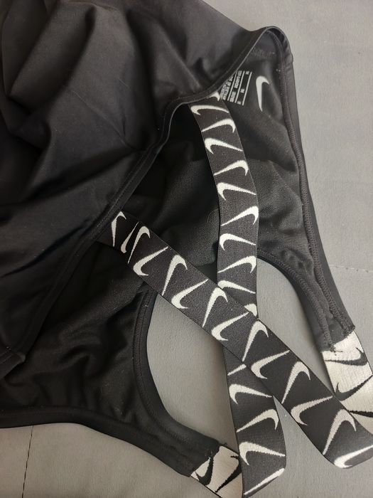 Strój kąpielowy Nike 137/147 cm