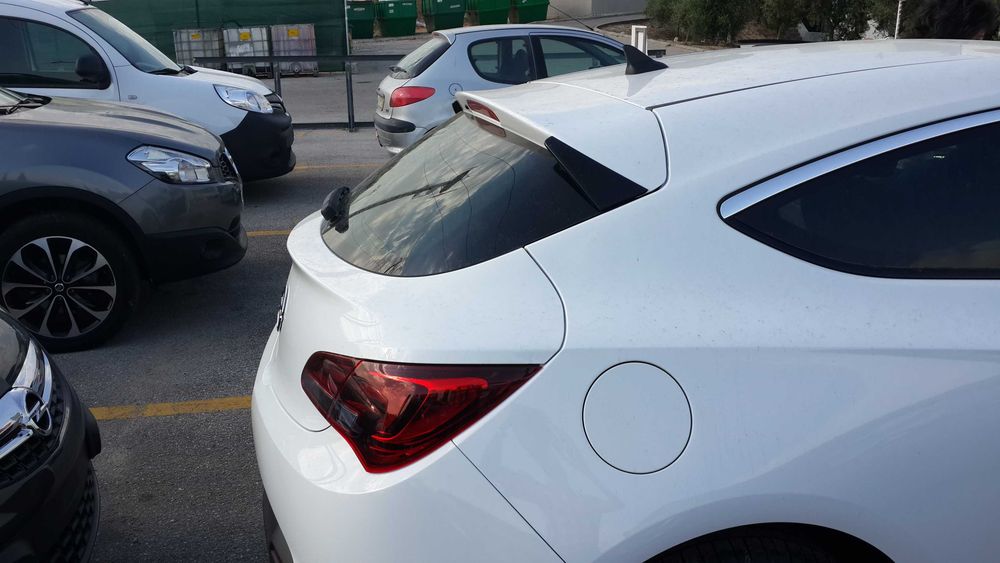 Opel Astra GTC 1.7 CDTi S/S 109g