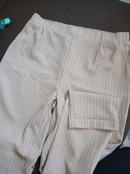 Spodnie damskie w paski