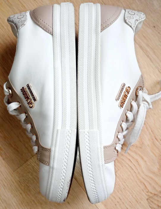 Buty Guess, r. 36,5