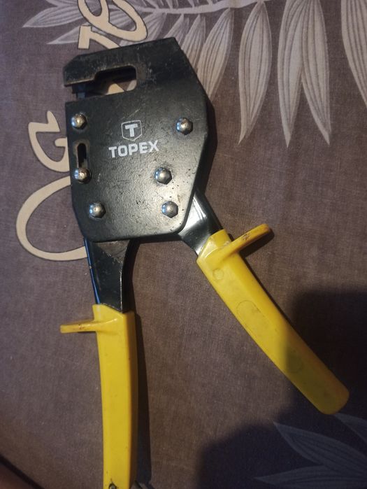 Просікач для металевого профілю [під гіпсокартон], 260 мм, TOPEX (43E1