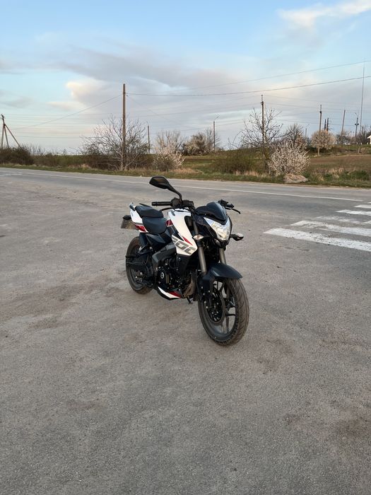 bajaj pulsar ns200