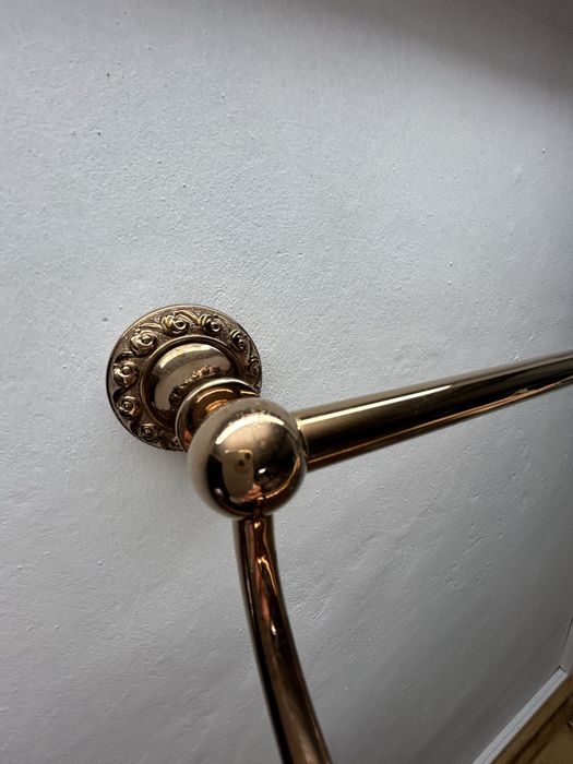 Toalheiro novo com 58cms