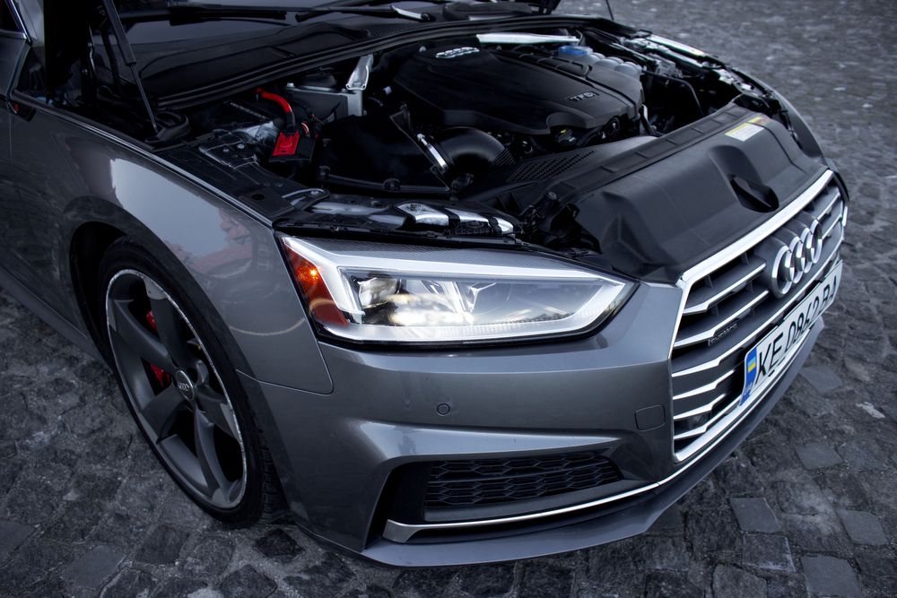 Audi A5 Coupe S-line Quattro • 2018 • 2.0 TFSI 252 к.c.