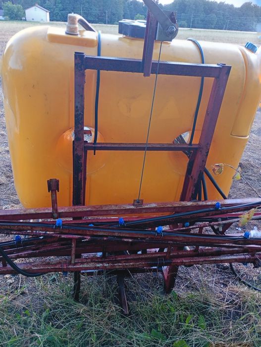 Zbiornik opryskiwacza 400 l