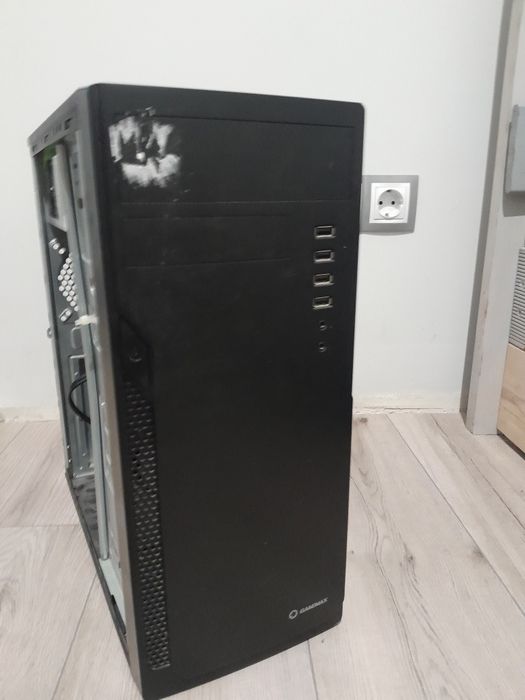 Комп'ютерний блок/ Intel-Core i3-8100.