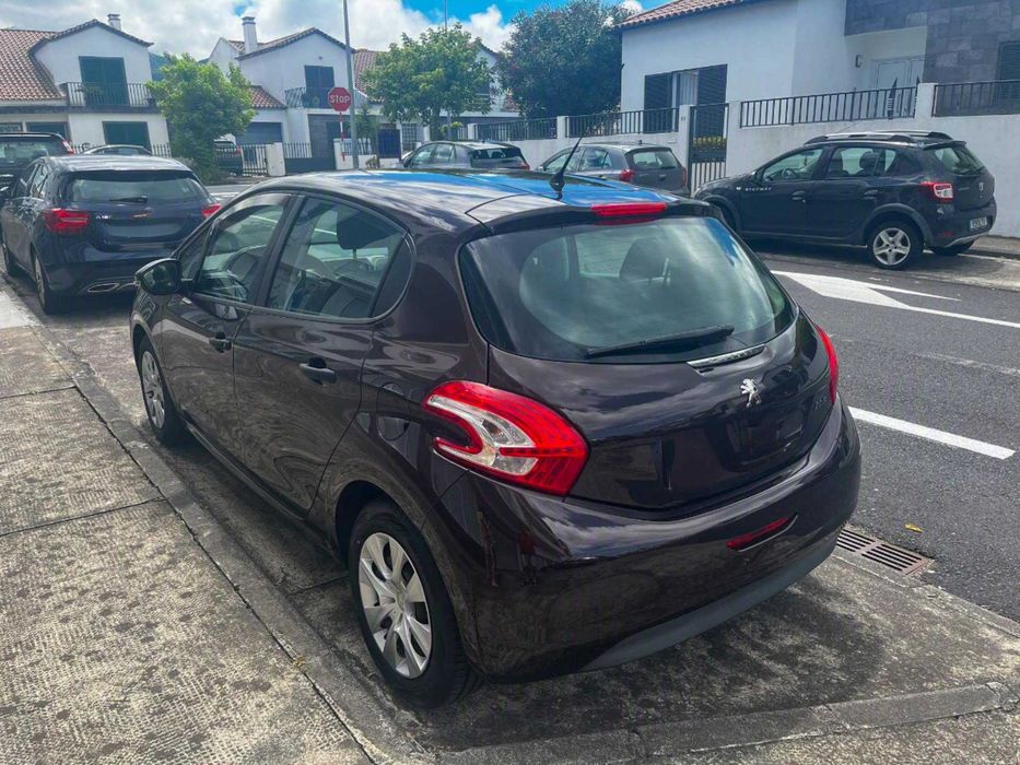 Peugeot 208 1.2 82cv 2013 Gasolina
