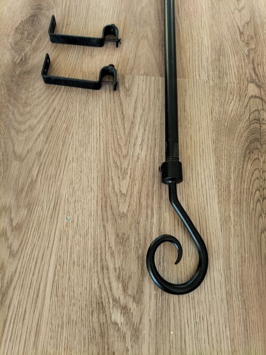 Varão extensível preto 112-236cm