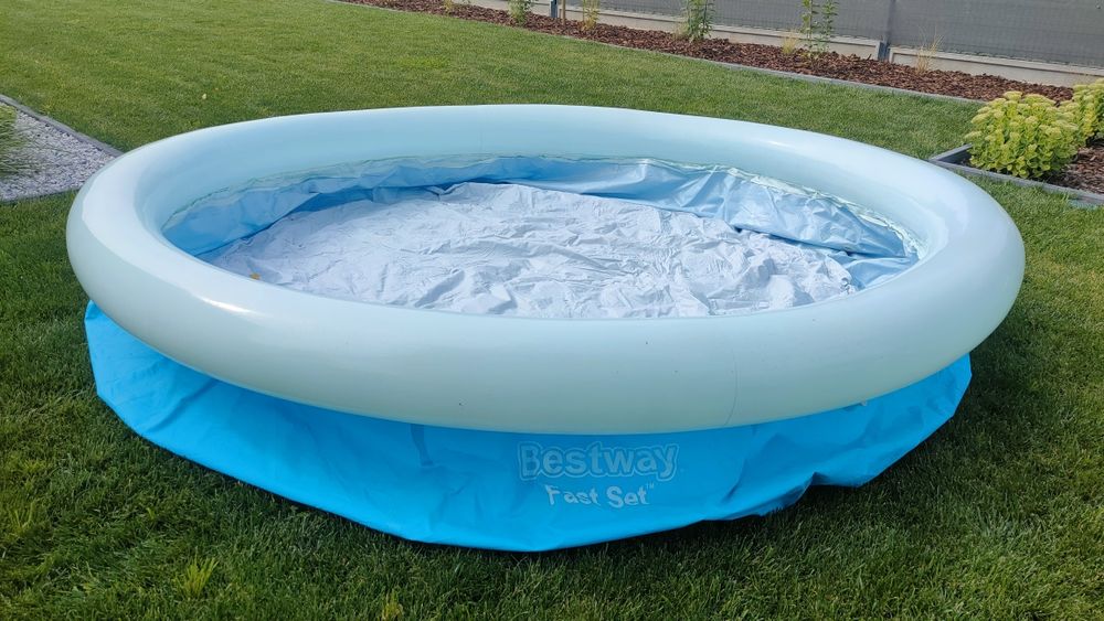Basen rozporowy Bestway 305 z pokrywką i pompą