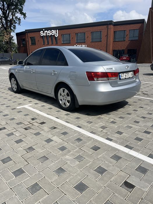 Hyundai Sonata 2.0