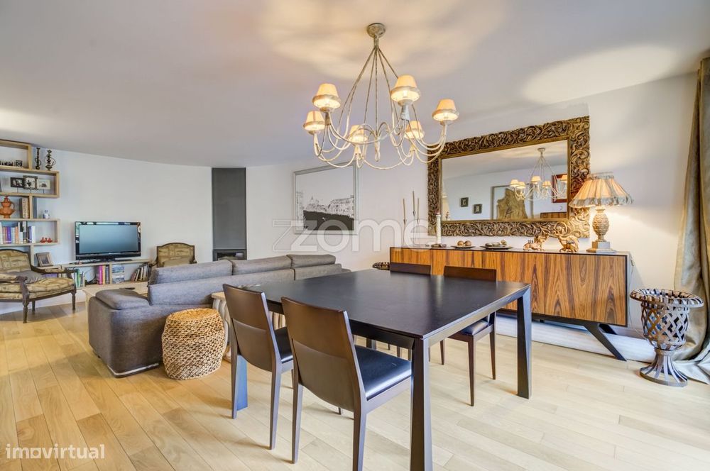 Apartamento T3 todo renovado c/garagem na Av. de Londres em Guimarães