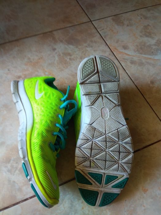 Nike кросівки 38,5-39 р. 25 см.