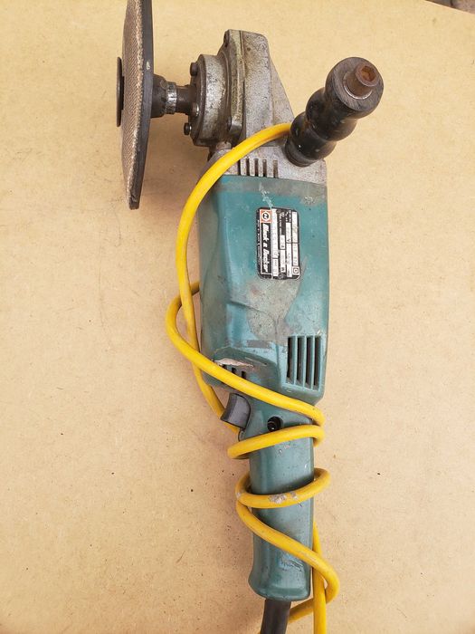 Електрофуганок Електрорубанок ИЕ5701А