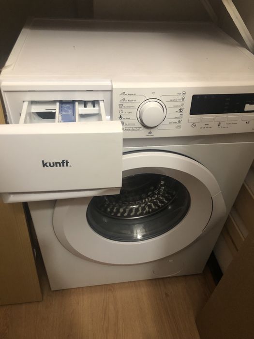 Para retirar na Arroja- Odivelas.                                       Maquina de lavar kunft perfeito estado!