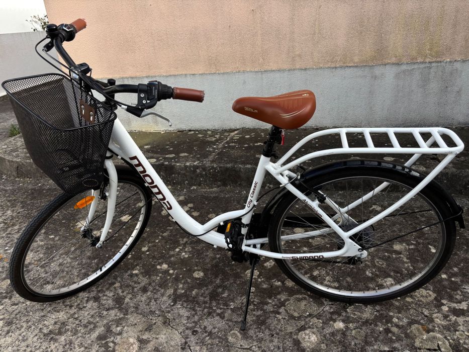 Bicicleta de cidade de quadro baixo