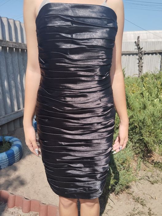 Продам платье очень красивое