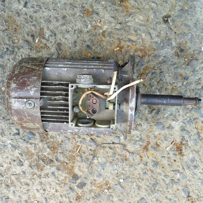 Продам електро двигун