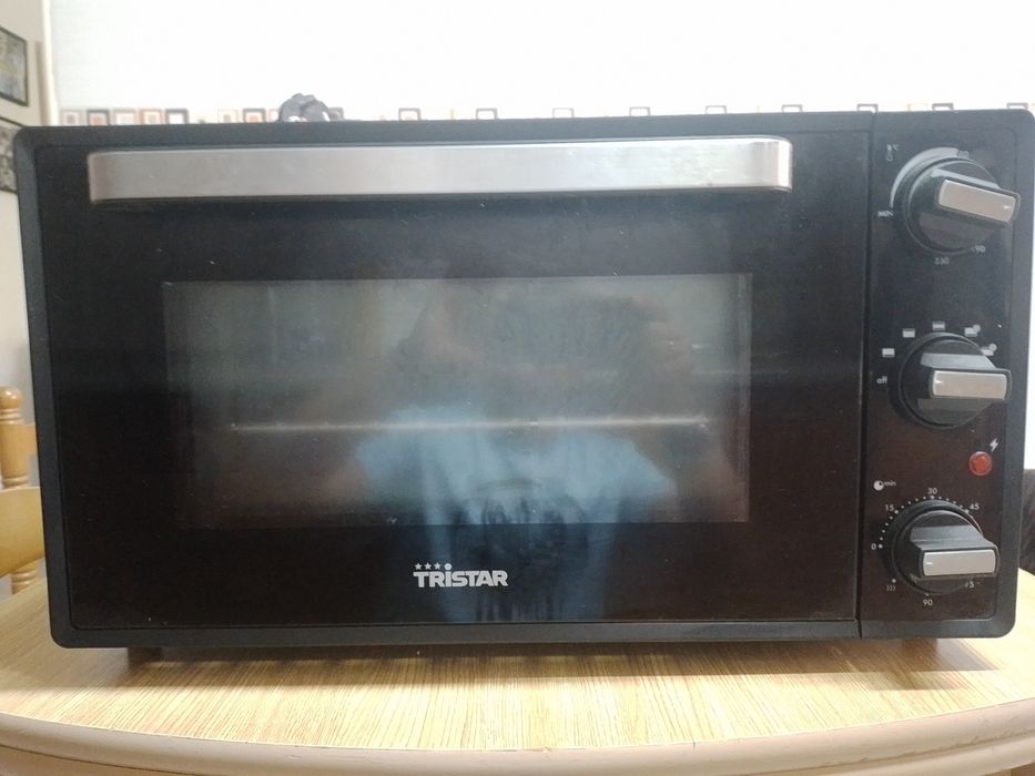 Forno eléctrico Tristar 2000W