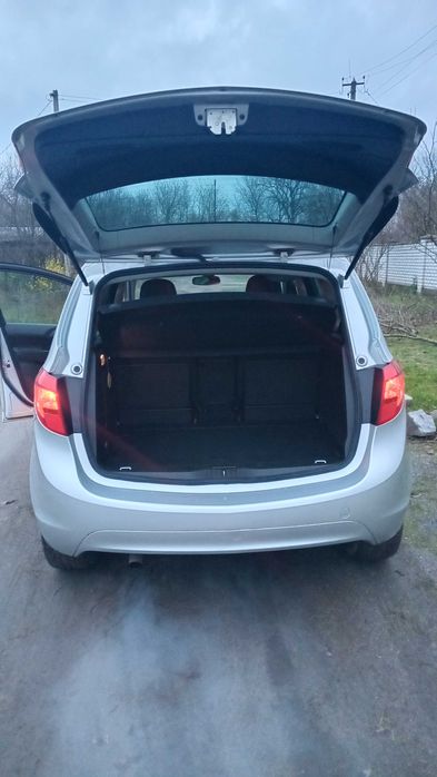 Опель меріва в гарному стані