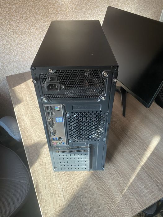 Продам ПК і периферію (GTX 1050, i3-7100)