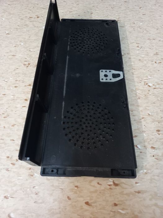 Pokrywa mechaniki basowej Amigo 80