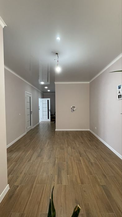 Продам 2 кімнатну квартиру, євроремонт, меблі, техніка - Озерна