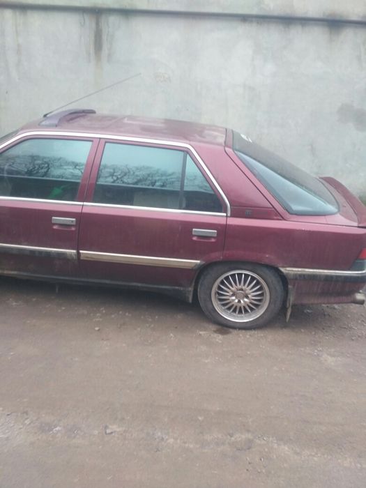 Продам  Рено 25,