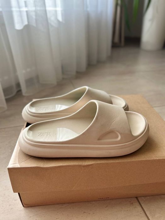 Шльопки Zara р.35
